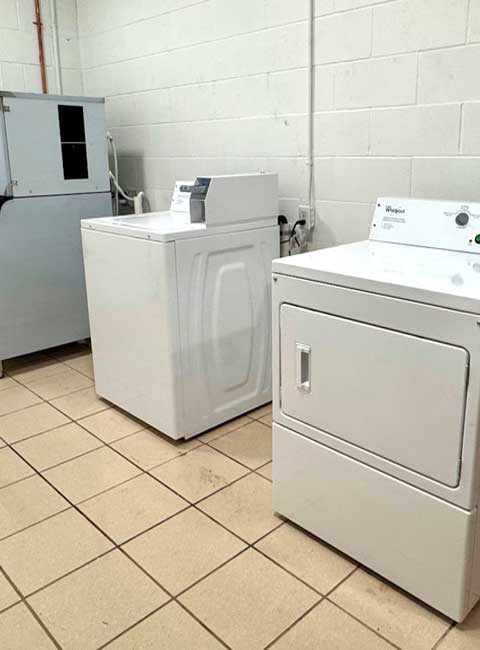 Landmark Inn and Suites | Quincy Clean and Comfortable